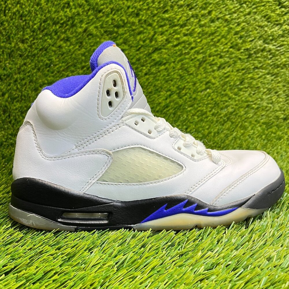 Nike Air Jordan 5 Retro Boys Size 6Y White Athletic‎ Basketball Shoes Sneakers